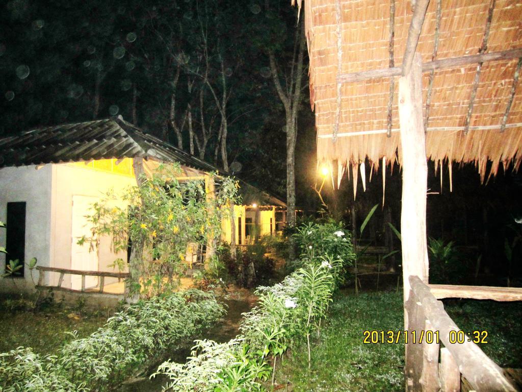 Payang Bungalow Ao Nang Bagian luar foto